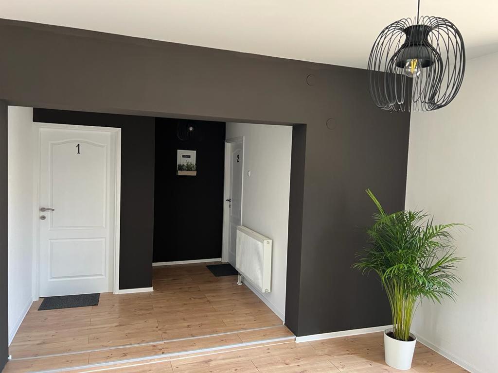 4 Stars Rooms Near Airport Scitarjevo Bagian luar foto