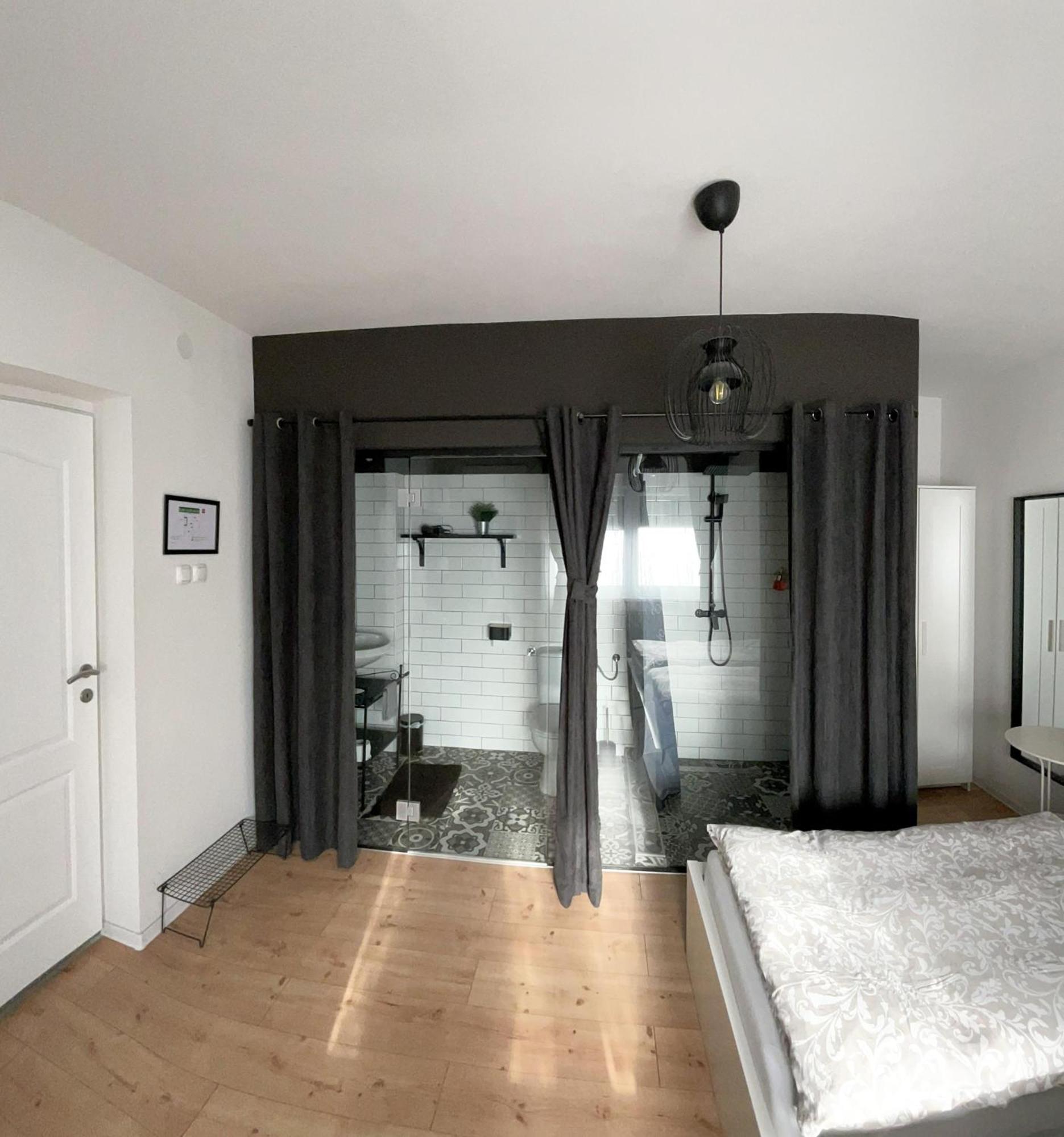 4 Stars Rooms Near Airport Scitarjevo Bagian luar foto